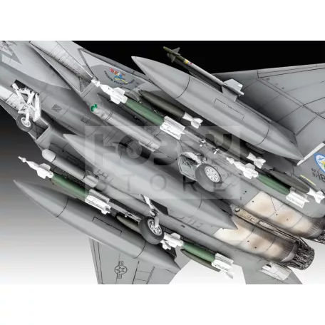 Revell F-15E Strike Eagle 1:72 repülő makett 03841R