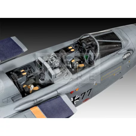 Revell Tornado ASSTA 3.1 1:72 repülő makett 03842R