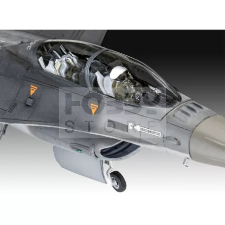 Revell F-16D Fighting Falcon 1:72 repülő makett 03844R