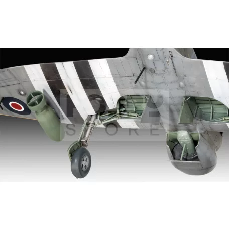 Revell Hawker Tempest V 1:32 repülő makett 03851R
