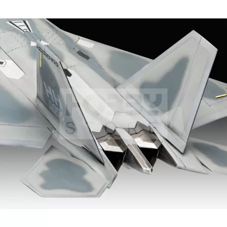 Revell Lockheed Martin F-22A Raptor 1:72 repülő makett 03858R
