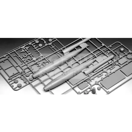 Revell Fieseler Fi103 V-1 1:32 repülő makett 03861R