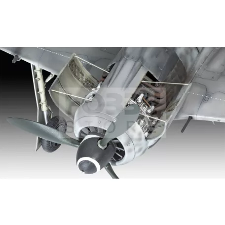 Revell Fw190 A-8 Sturmbock 1:32 repülő makett 03874R