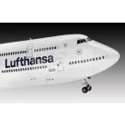 Revell Boeing 747-8 Lufthansa New Livery makett 1:144 repülő makett 03891R