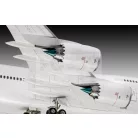 Revell Boeing 747-8 Lufthansa New Livery makett 1:144 repülő makett 03891R