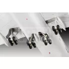 Revell Boeing 747-8 Lufthansa New Livery makett 1:144 repülő makett 03891R