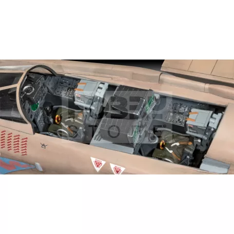 Revell Tornado GR Mk. 1 RAF Gulf War makett 1:32 repülő makett 03892R