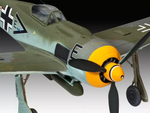 Revell Focke Wulf Fw190 F-8 – 1:72 repülőgép makett