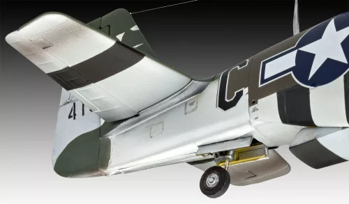 Revell P-51D-5NA Mustang (Early Version) – 1:32 repülőgép makett