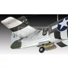 Revell P-51D Mustang makett 1:32 repülő makett 03944R