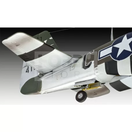 Revell P-51D Mustang makett 1:32 repülő makett 03944R