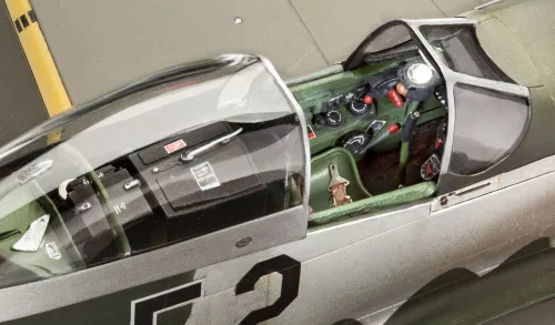 Revell P-51D-5NA Mustang (Early Version) – 1:32 repülőgép makett