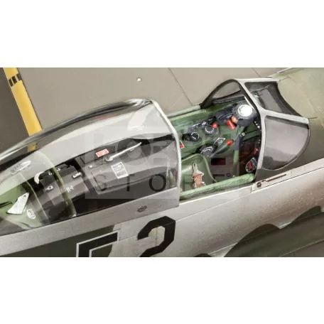 Revell P-51D Mustang makett 1:32 repülő makett 03944R