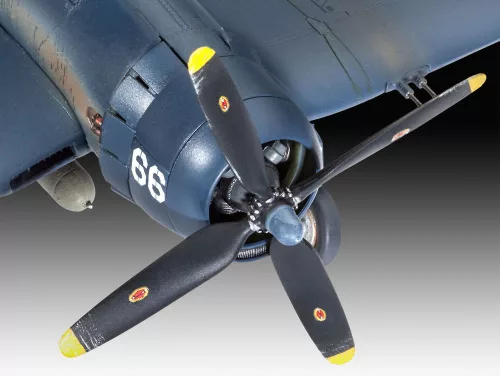 Revell F4U-4 Corsair – 1:72 repülőgép makett