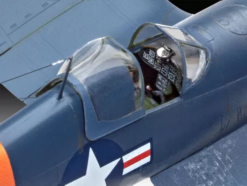 Revell F4U-4 Corsair – 1:72 repülőgép makett