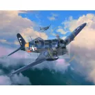 Revell F4U-4 Corsair 1:72 repülő makett 03955R