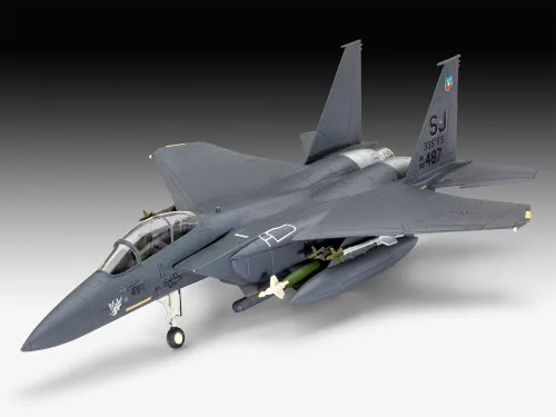 Revell F-15E Strike Eagle with Bombs – 1:144 repülőgép makett