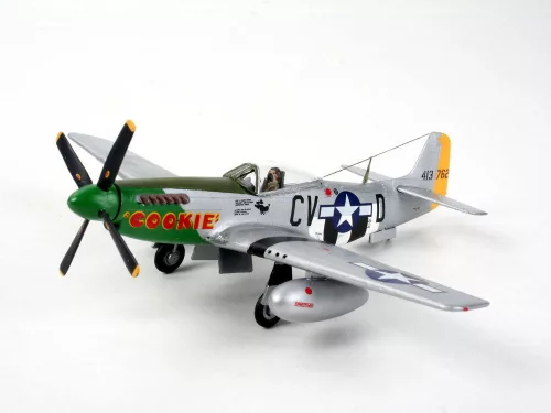 Revell P-51D Mustang – 1:72 repülőgép makett