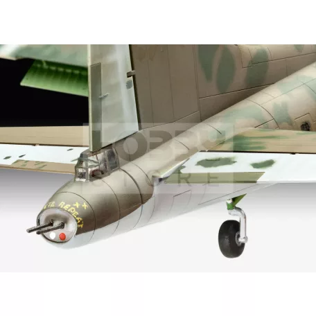 Revell B-17F Memphis Belle 1:72 repülő makett 04279R