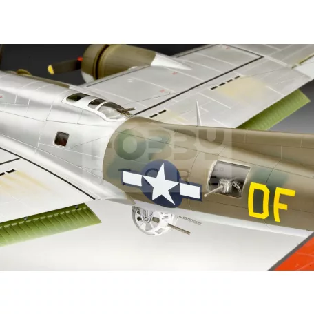 Revell - B-17G Flying Fortress 1:72 repülő makett 04283R