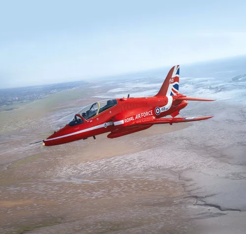 Revell BAe Hawk T.1A RAF Red Arrows – 1:32 repülőgép makett