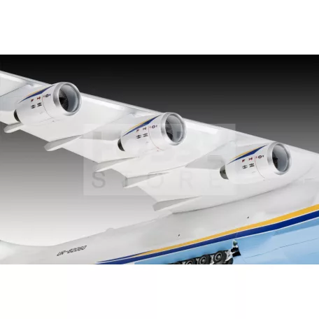 Revell Antonov An-225 Mrija 1:144 repülő makett 04958R