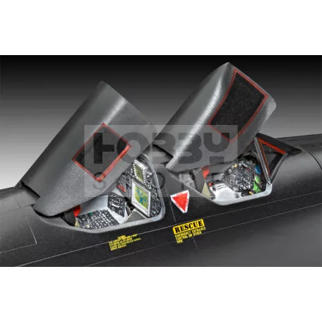Revell Lockheed SR-71 Blackbird 1:48 repülő makett 04967R