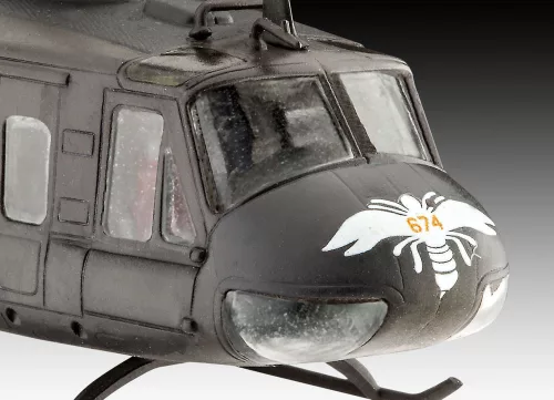 Revell Bell UH-1H Gunship – 1:100 helikopter makett