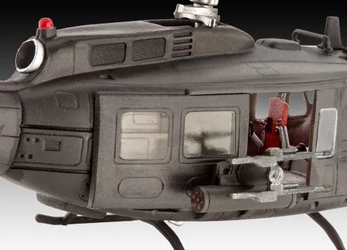 Revell Bell UH-1H Gunship – 1:100 helikopter makett
