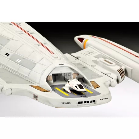 Revell Star Trek U.S.S. Voyager 1:670 űrhajó makett 04992R