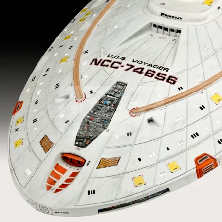 Revell Star Trek U.S.S. Voyager 1:670 űrhajó makett 04992R