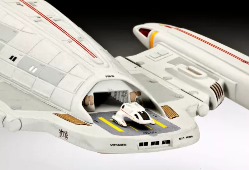 Revell U.S.S. Voyager – 1:670 űrhajó makett