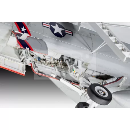 Revell F/A-18E Super Hornet 1:32 repülő makett 04994R