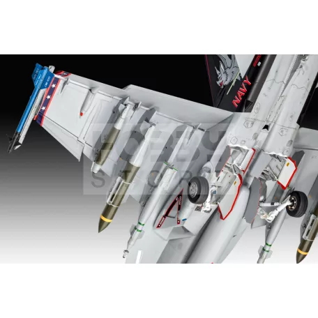 Revell F/A-18E Super Hornet 1:32 repülő makett 04994R