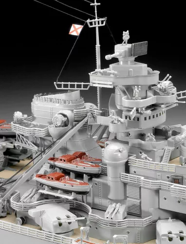 Revell Bismarck – 1:350 hadihajó makett
