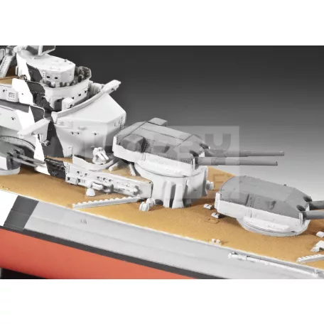 Revell - Battleship Bismarck 1:700 hajó makett 05098R
