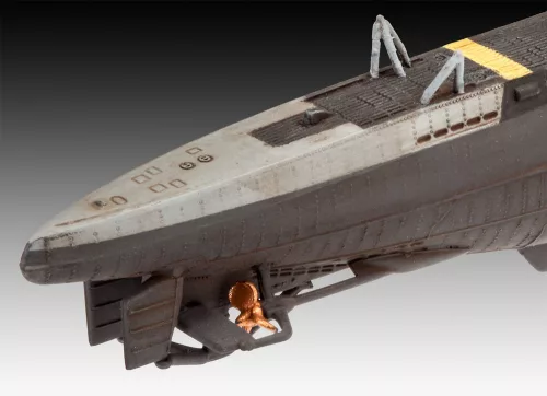 Revell German Submarine Type VII C/41 – 1:350 tengeralattjáró makett