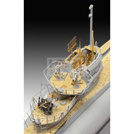 Revell German Submarine Type VII C/41 1:72 tengeralattjáró makett 05163R
