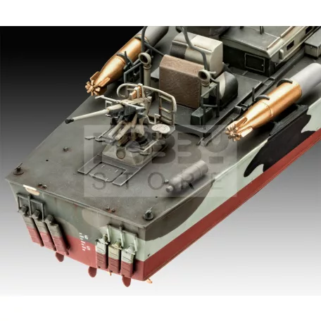 Revell Patrol Torpedo Boat PT-588/PT-579 (late) 1:72 hajó makett 05165R