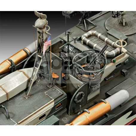 Revell Patrol Torpedo Boat PT-588/PT-579 (late) 1:72 hajó makett 05165R