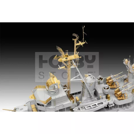 Revell German Destroyer Class 119 (Z1/Z5) 1:144 hajó makett 05179R