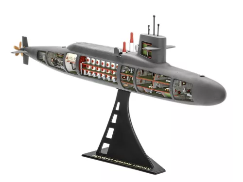 Revell S.S.B. Abraham Lincoln with Interior – 1:253 tengeralattjáró makett