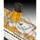 Revell - R.M.S. Titanic 1:700 hajó makett 05210R