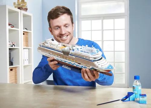 Revell Cruiser Ship AIDA – 1:400 hajó makett