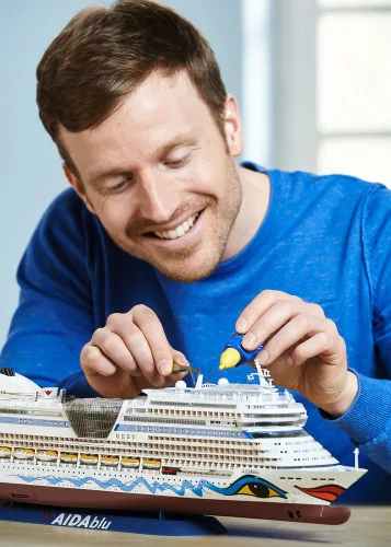 Revell Cruiser Ship AIDA – 1:400 hajó makett