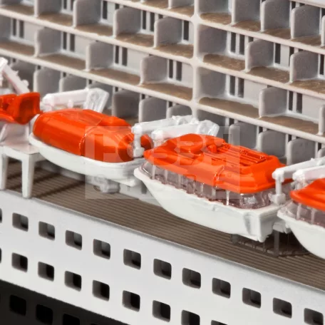Revell Queen Mary 2 1:700 hajó makett 05231R