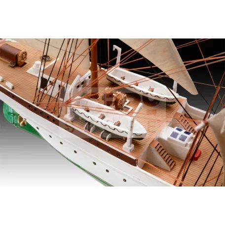 Revell Gorch Fock 1:350 hajó makett 05432R