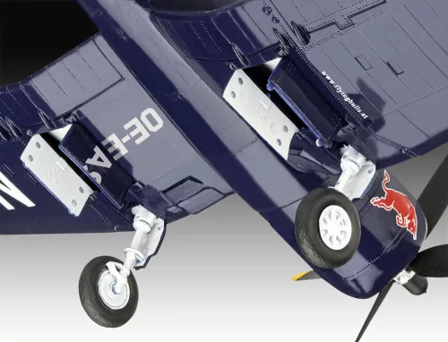 Revell Gift Set Flying Bulls F4U-4 Corsair – 1:48 repülőgép makett