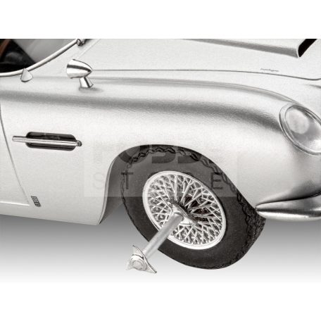 Revell Gift Set Aston Martin DB5 - James Bond 007 Goldfinger 1:24 autó makett 05653R