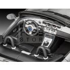 Revell Gift Set BMW Z8 - James Bond 007 The World Is Not Enough 1:24 autó makett 05662R